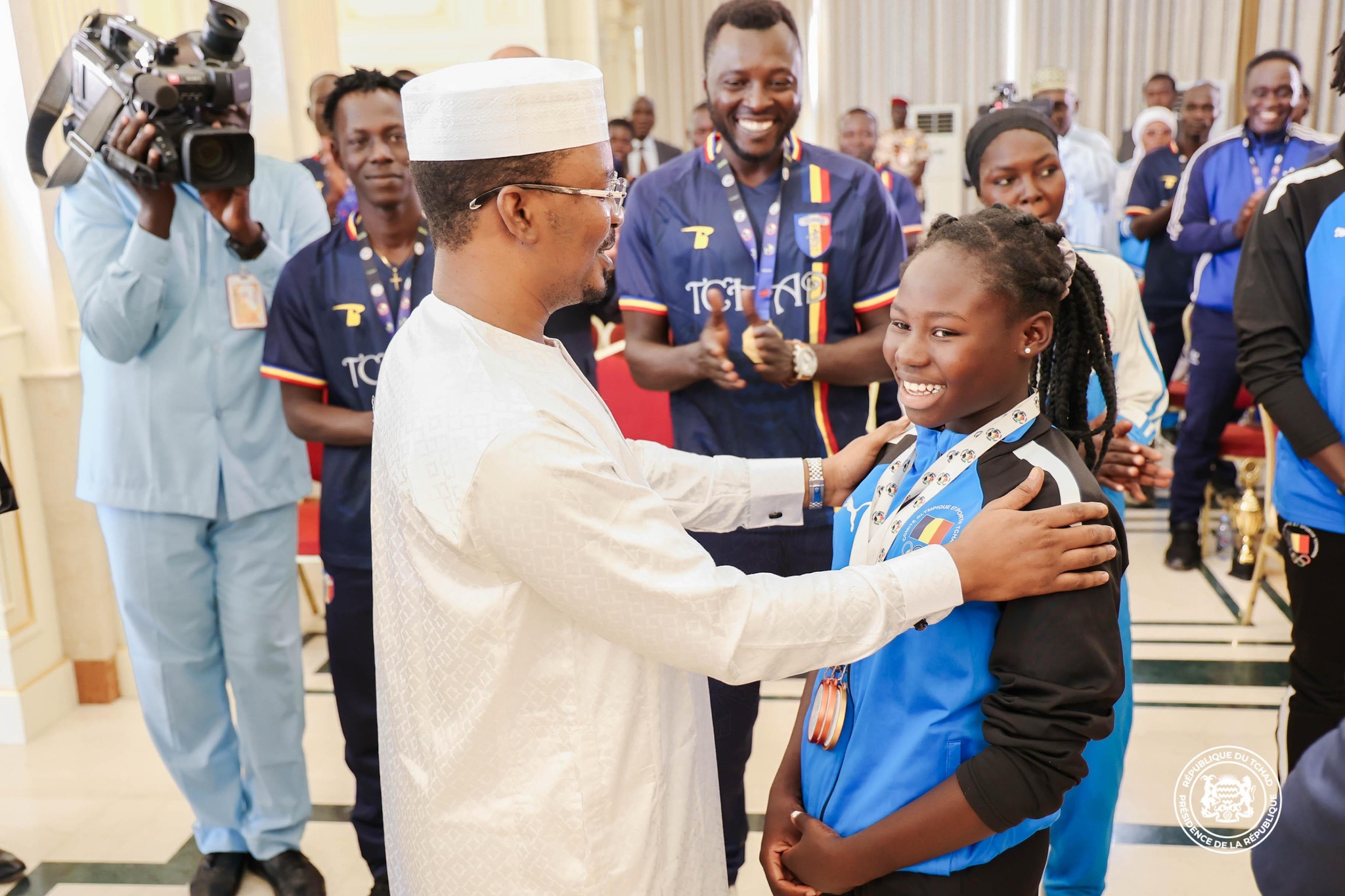 Le Président Mahamat Idriss Déby Itno honore les champions tchadiens au Palais Toumaï