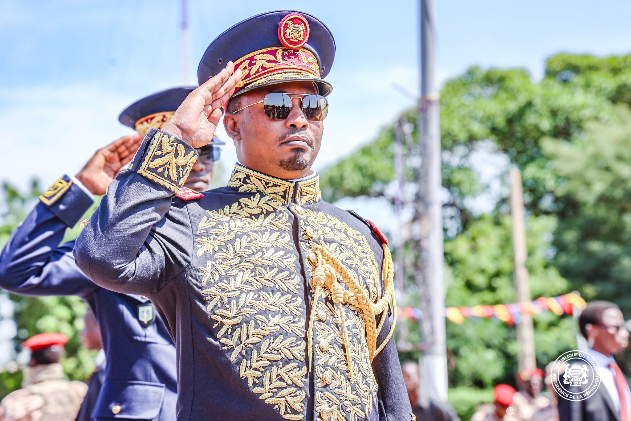 Le Maréchal du Tchad préside un défilé grandiose pour les 65 ans de l’indépendance