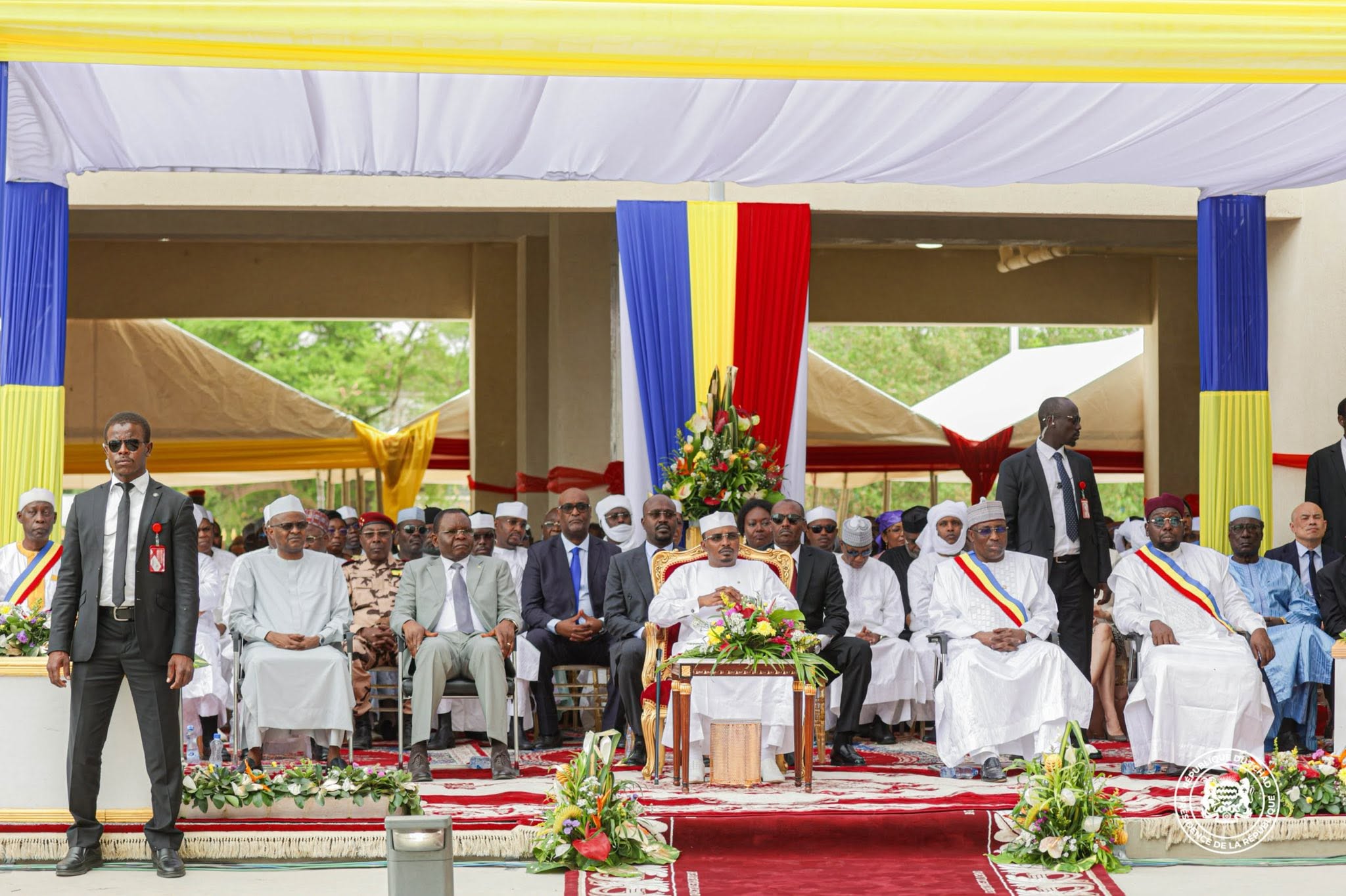 Le Président Mahamat Idriss Déby Itno inaugure le nouveau siège du ministère des Finances à N&rsquo;Djaména